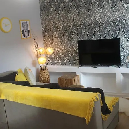 Bialy Mis Centrum Apartman *